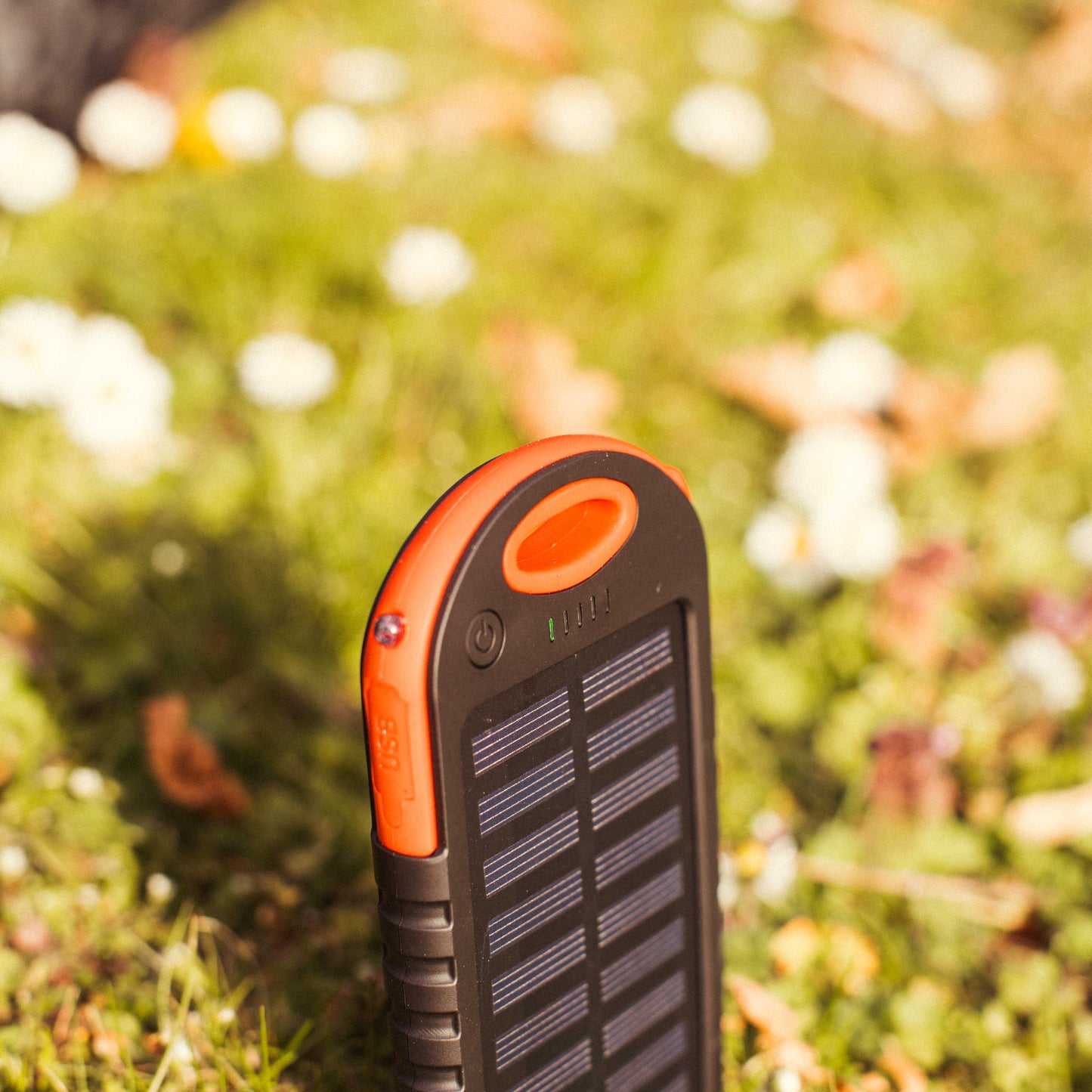 Ausverkauf: Solar Powerbank Premium - Überall deine Geräte laden - Testsieger