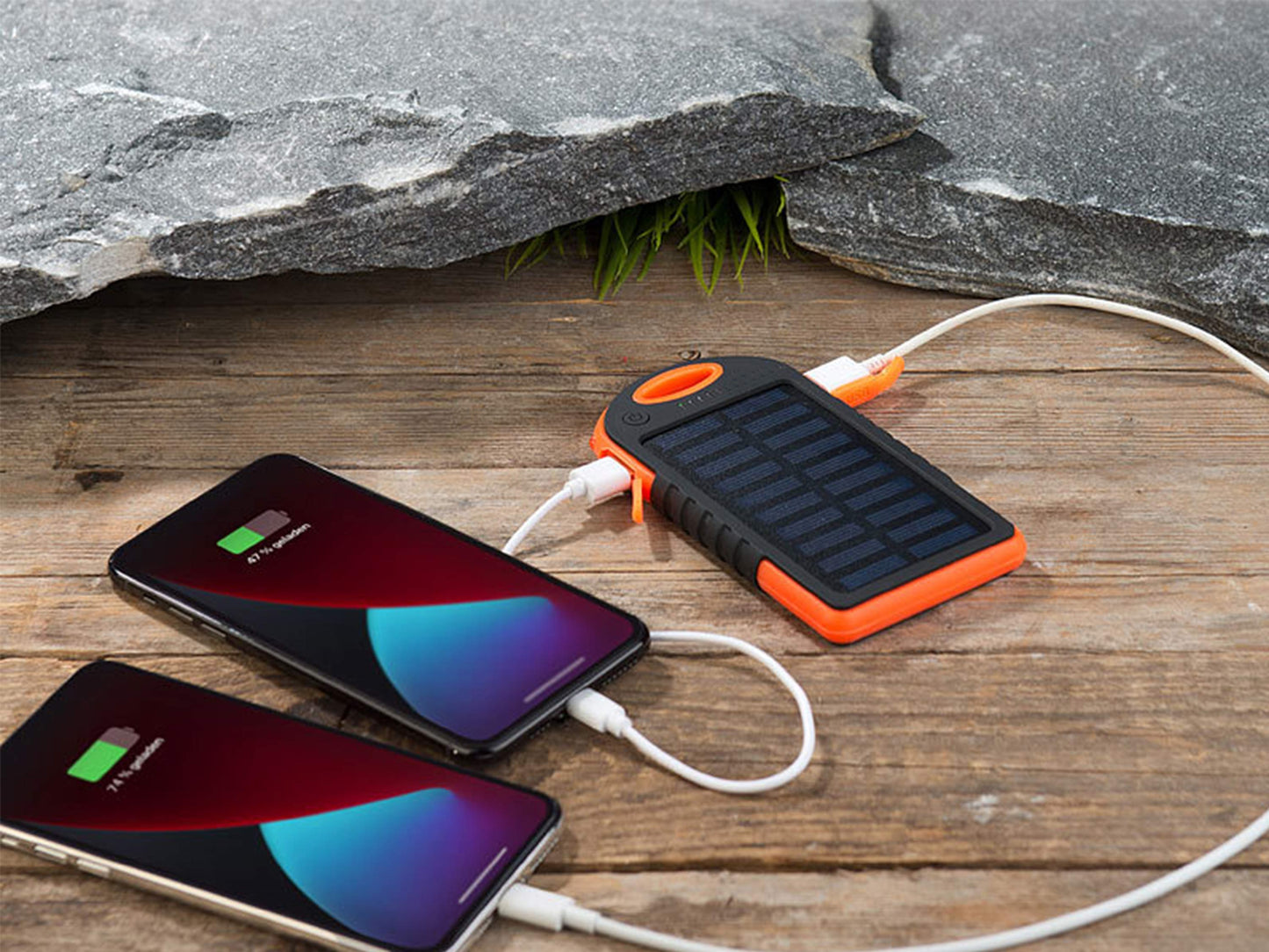Ausverkauf: Solar Powerbank Premium - Überall deine Geräte laden - Testsieger